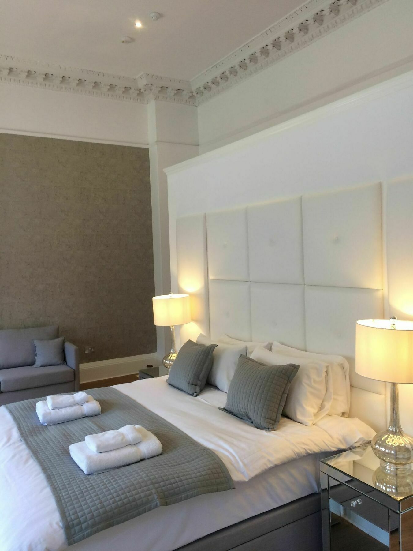 Hanover 71 Suites Edimburgo Esterno foto